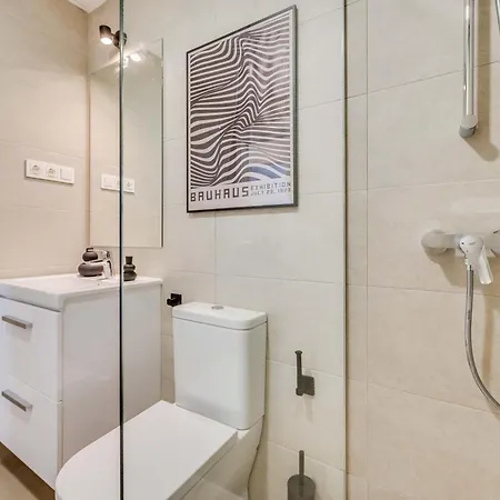 Xpce Urban 14 Skyline - Parking Free Apartment