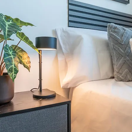 Xpce Urban 14 Skyline - Parking Free Apartment